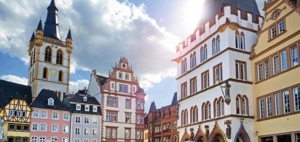 Trier – Hauptmarkt mit Sankt Gangolf und Steipe © Petair - stock.adobe.com